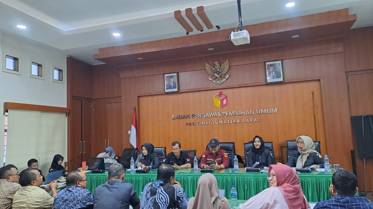 Pastikan jajaran paham kelola anggaran, Bawaslu Sumbar adakan sosialisasi