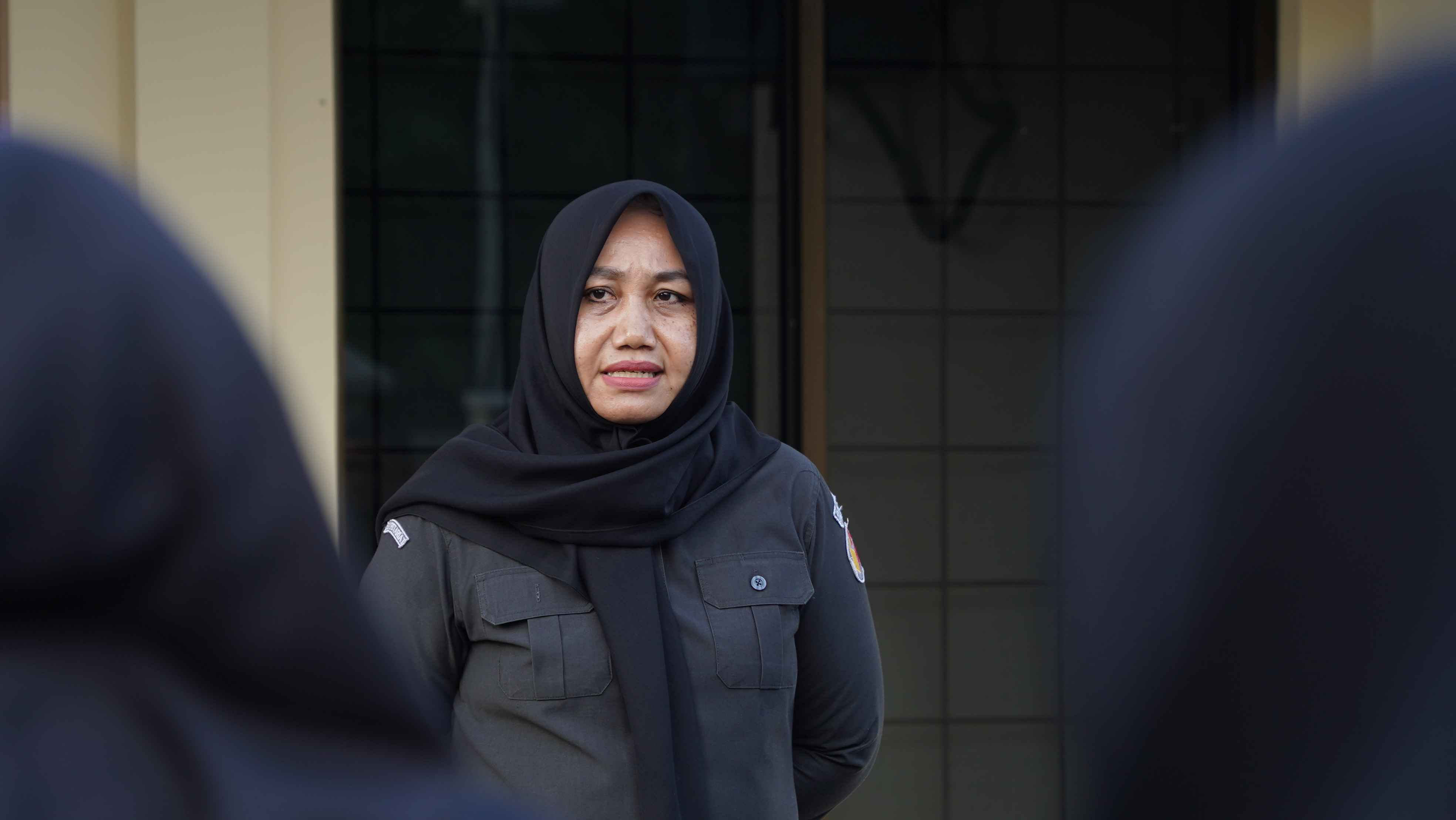 Roza molina pimpin apel pagi, Senin. 18/05