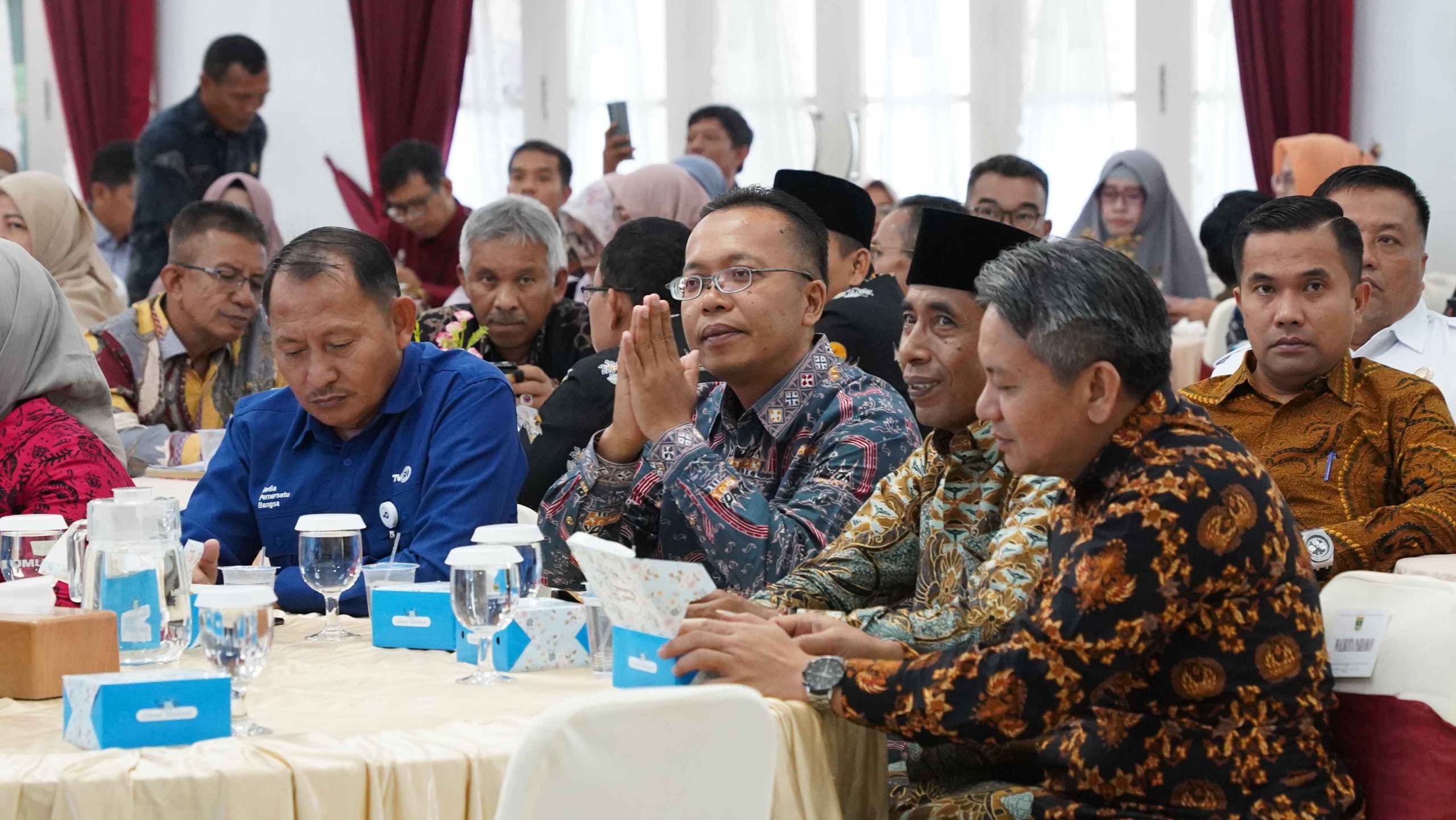 Ketua Badan Pengawas Pemilihan Umum Provinsi Sumatera Barat, Alni menghadiri kegiatan Launching Monitoring dan Evaluasi Keterbukaan Informasi Publik se-Sumatera Barat Tahun 2026, Kamis. 04/06/2026