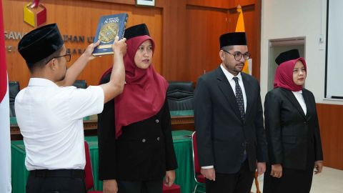Pelantikan dan Pengambilan Sumpah/Janji Jabatan Fungsional di Lingkungan Badan Pengawas Pemilihan Umum, Rabu. 08/07/2026