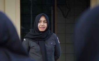 Roza molina pimpin apel pagi, Senin. 18/05