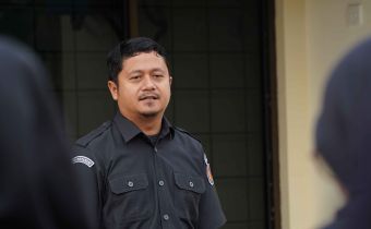 Fadhlul Hanif selaku Kepala Bagian Pengawasan pimpin apel pagi, Senin. 25/05/2026