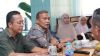 Sekretaris Jenderal Bawaslu Republik Indonesia, Ferdinand Eskol Tiar Sirait berdisukusi bersama Kasek dan Korsek Bawaslu Kabupaten/kota se Provinsi Sumatera Barat, Minggu. 20/09/2026